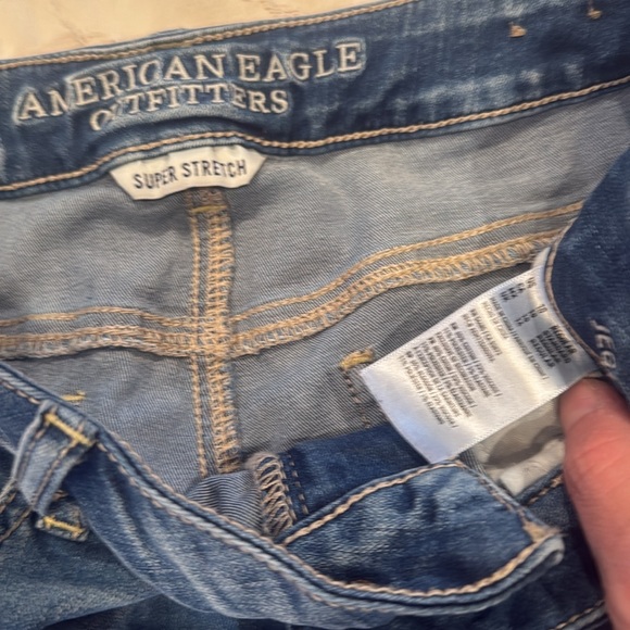 American Eagle, skinny jeans super stretch size 10 distressed light mid blue - Picture 2 of 4